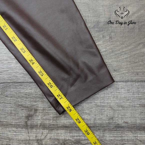 Eloquii Faux Leather Pull On Slim Pants Size 14 - Picture 5 of 6